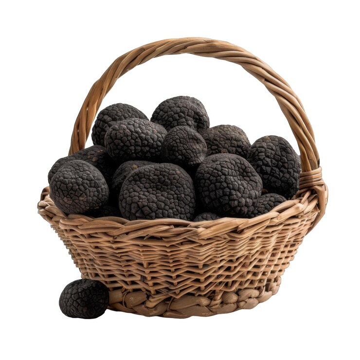 PSD una canasta de mimbre llena de trufas negras