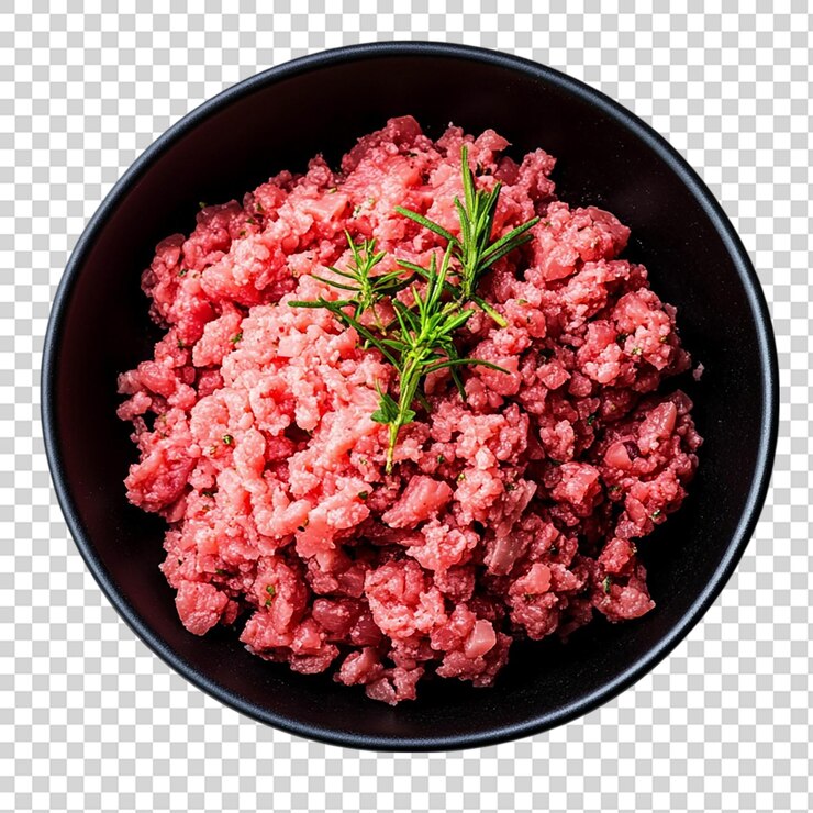 PSD carne molida cruda en un cuenco negro aislado sobre un fondo transparente