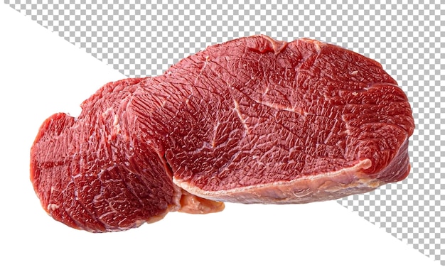 Carne de res cruda aislada sobre un fondo blanco