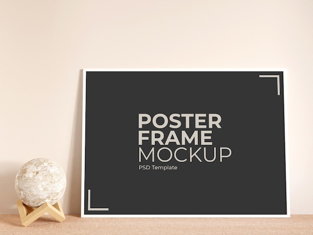 Cartaz branco horizontal moderno e minimalista ou maquete de moldura na mesa de madeira da sala de estar