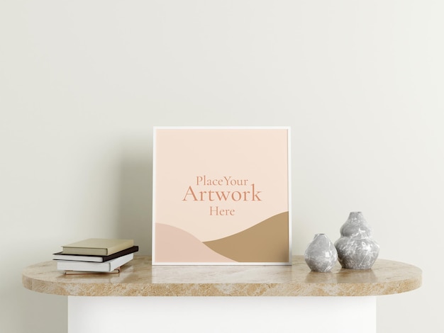 Cartaz branco quadrado minimalista ou maquete de moldura na mesa de mármore com decoração