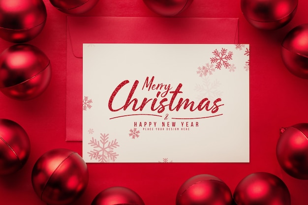 Carte De Voeux Joyeux Noël Et Maquette D'enveloppe Avec Des Boules De Noël