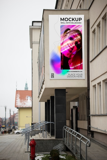 Cartellone pubblicitario sul design mock-up della parete