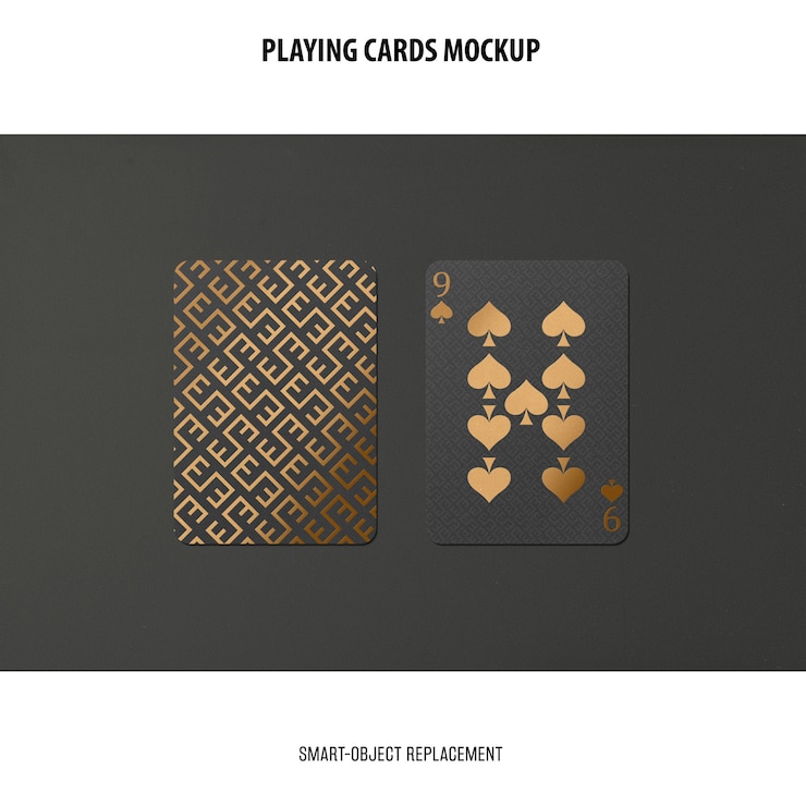 PSD cartes à jouer avec maquette de feuille d'or