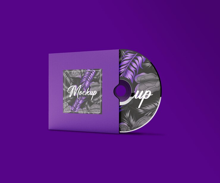 Un cd morado con la palabra "maquillaje" en el frente.
