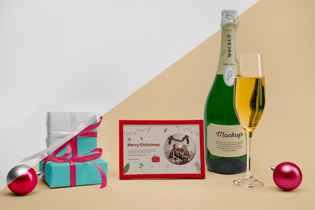 Champagnerflasche mit Modell