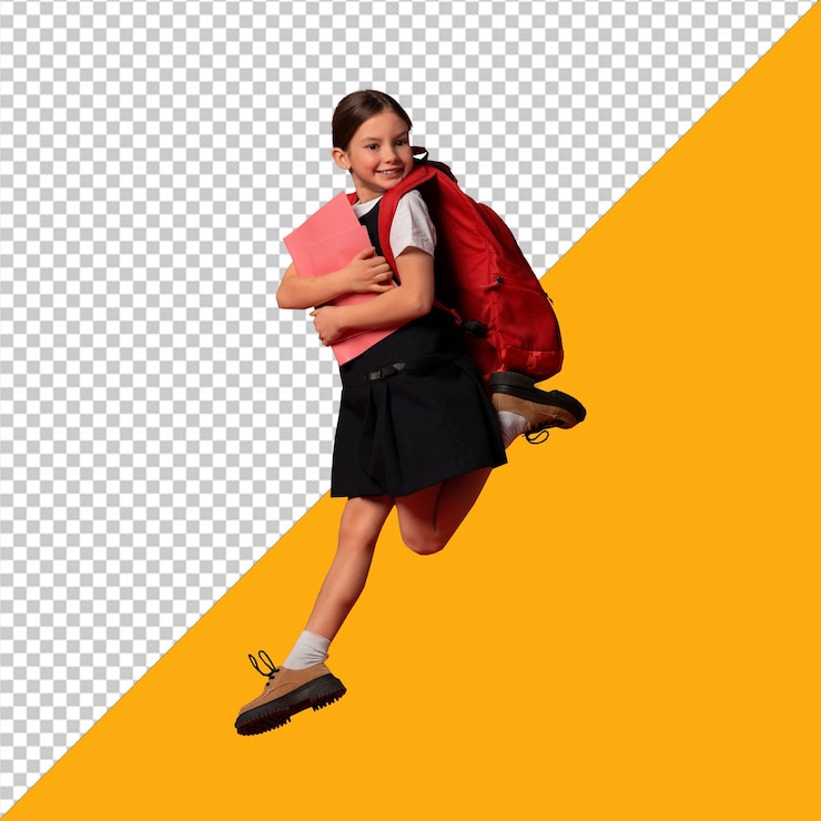 La chica de PSD con una mochila y una mochila roja está saltando fondo amarillo con fondo transparente
