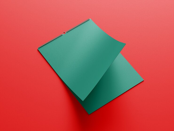 PSD chiuda in su mockup calendario a spirale isolato