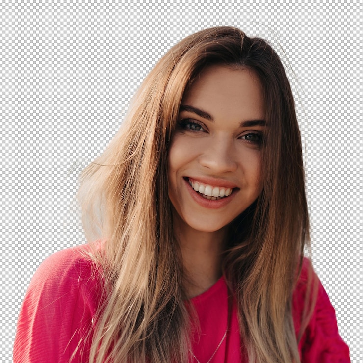 PSD chiuda sul ritratto della signora affascinante sorridente con la camicia rosa vestita di capelli scuri che sorride