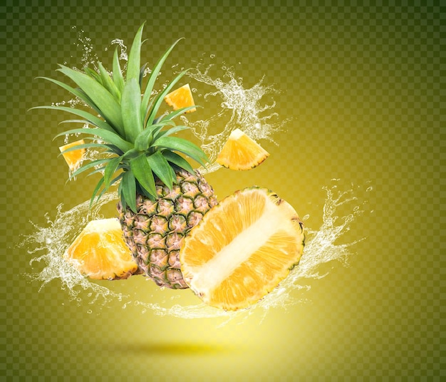 Éclaboussure d'eau sur l'ananas frais avec des feuilles isolées sur fond vert PSD Premium