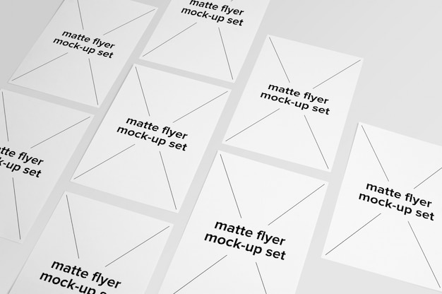 Colección de mock up de folletos mate