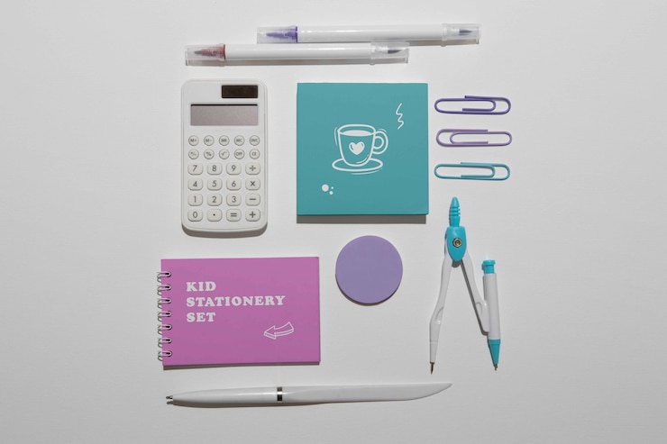 PSD collezione di prodotti di cartoleria per bambini