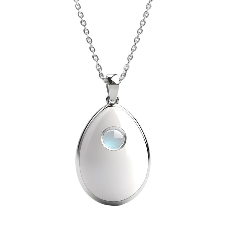 PSD un collier élégant en argent avec des larmes