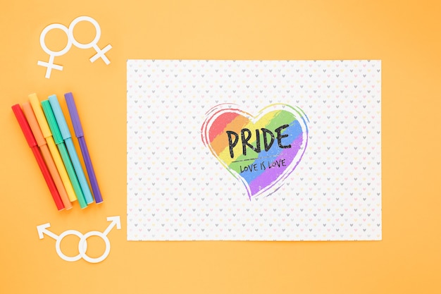 Composición flat lay de lgbt pride con plantilla de papel