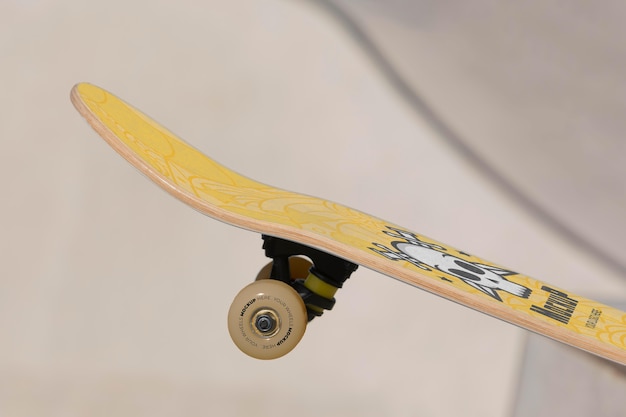 PSD composition avec maquette de skateboard