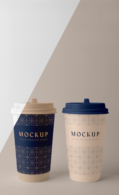Composizione del mock-up della tazza della caffetteria