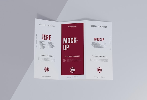 Composizione del modello di brochure isolato su bianco