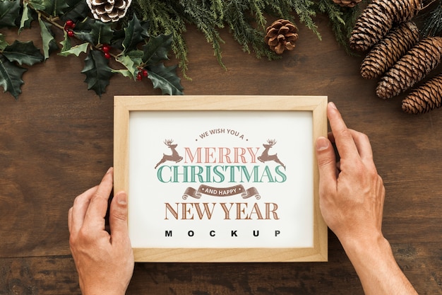 Composizione di Natale vista dall&#39;alto con telaio mockup