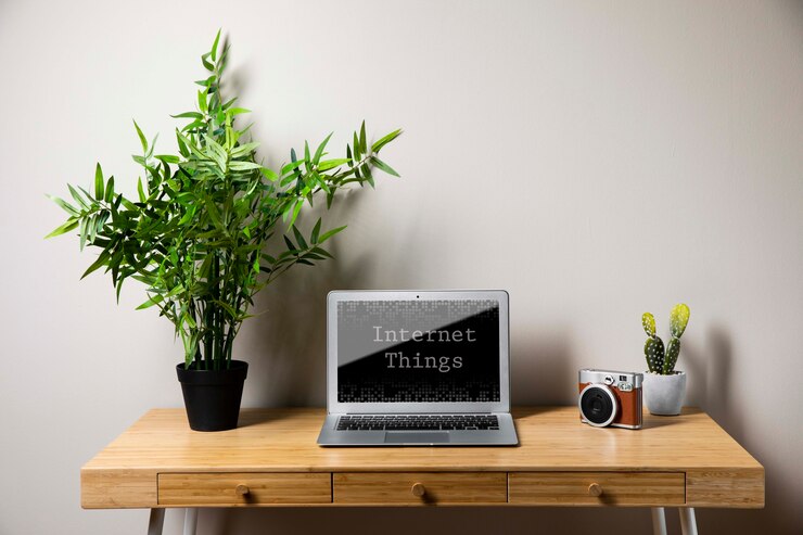 PSD conceito de escritório com laptop