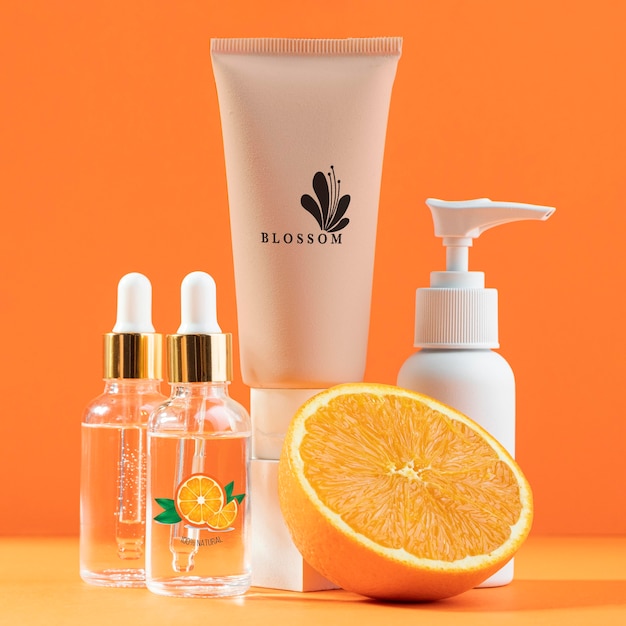 Conceito natural de cosméticos de suco de laranja