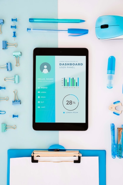 PSD concept de bureau vue de dessus avec tablette