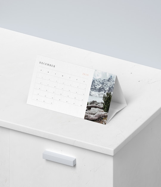 PSD concept de calendrier dans la maquette en carton