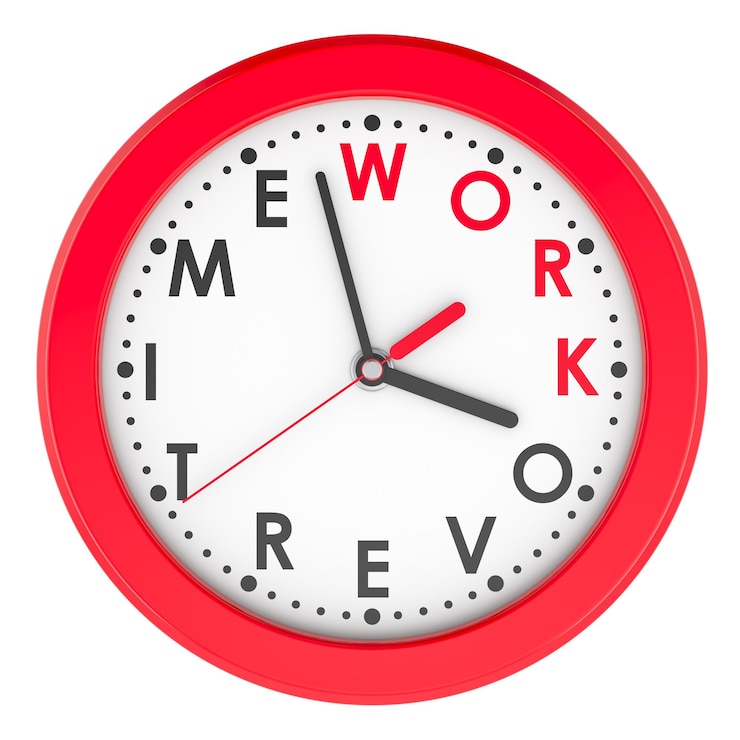 PSD concept d'heures supplémentaires de travail horloge murale avec inscription rendu 3d isolé sur fond transparent
