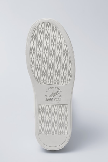 PSD conception de maquette de logo sur la semelle de la chaussure