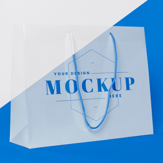 Concetto di sacchetto di carta con mock-up