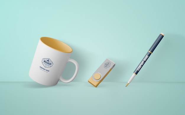 Conjunto de produtos de merchandising com logotipo da empresa