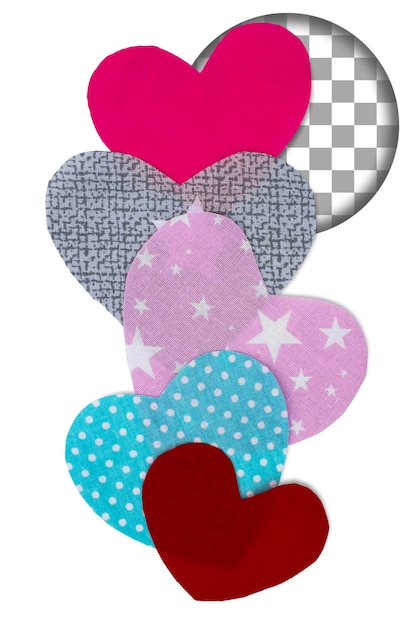 Corazones multicolores hechos de tela textil con textura Aislamiento sobre fondo transparente
