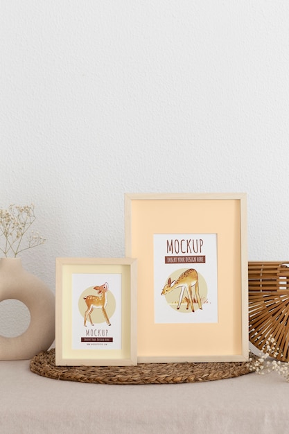 Cornici con mockup di elementi ornamentali