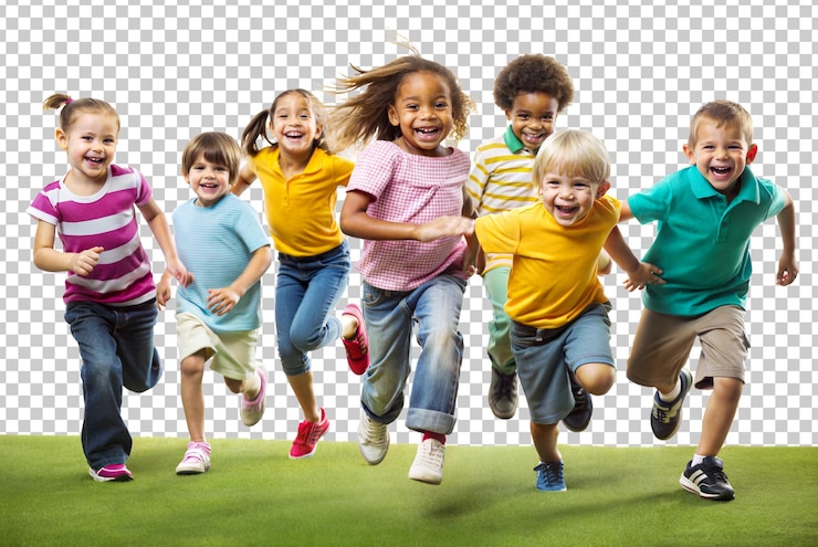 PSD crianças felizmente correndo lá fora em roupas coloridas isoladas em fundo transparente
