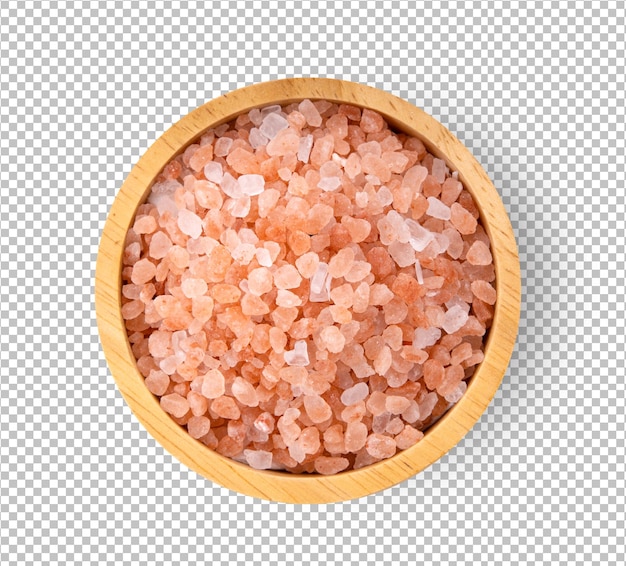 PSD cristaux bruts de sel de l'himalaya dans un bol en bois isolés sur la couche alpha