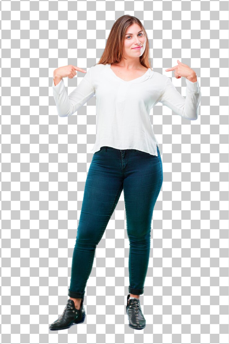 PSD cuerpo completo de la mujer bonita joven que señala y que muestra gesto