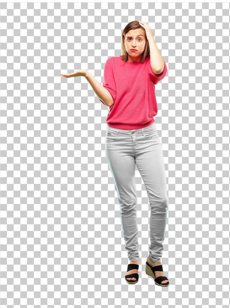 PSD cuerpo completo mujer joven. con una mirada burlona y confusa