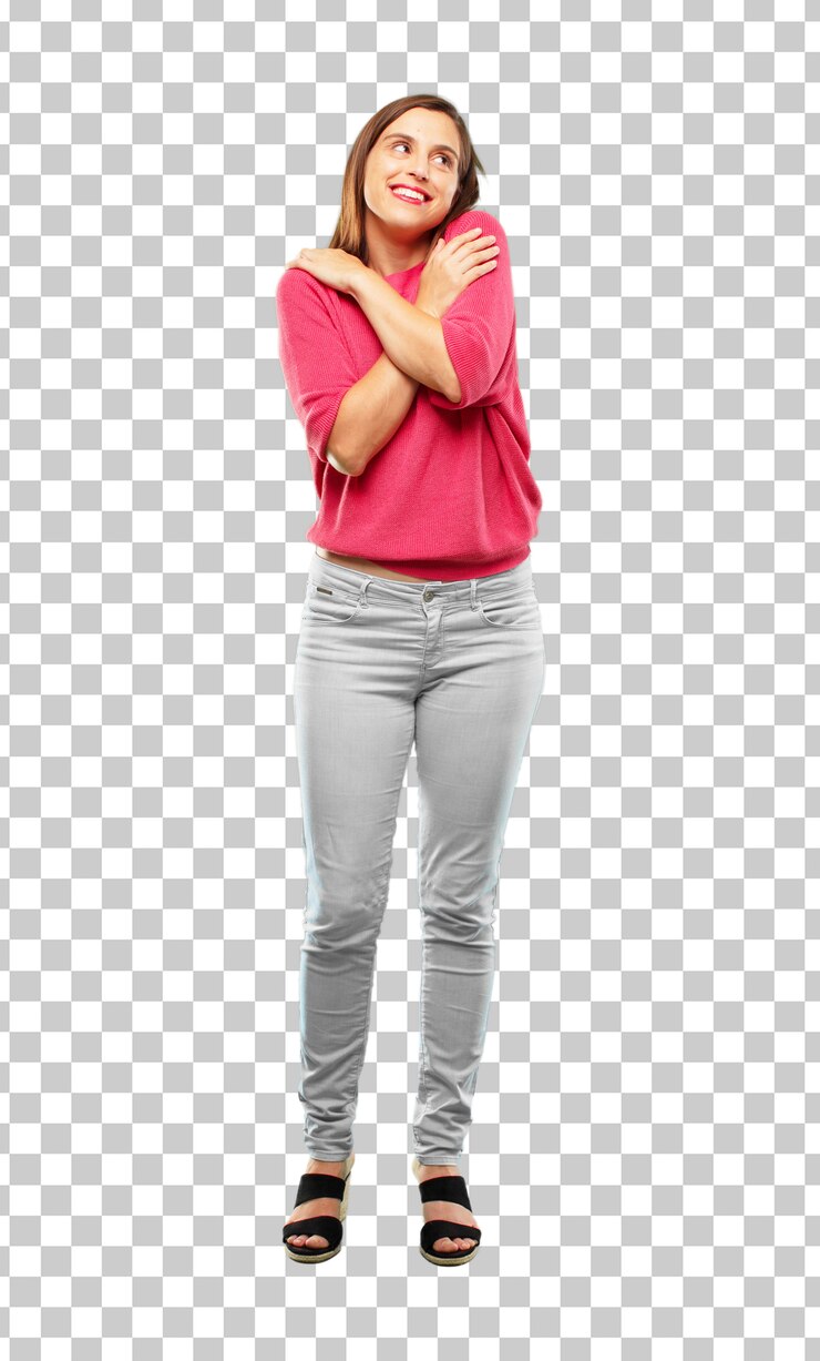 PSD cuerpo completo mujer joven. con una mirada orgullosa, segura y feliz.