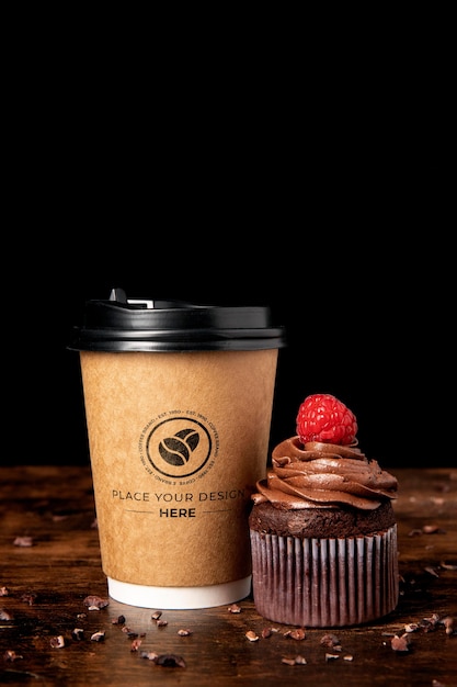 PSD cupcake délicieux et tasse de café