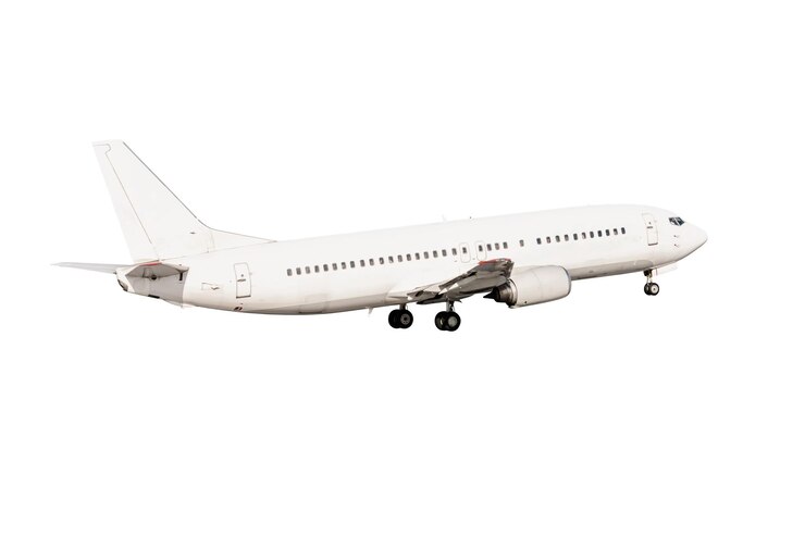 PSD décollez d'un avion de ligne blanc isolé