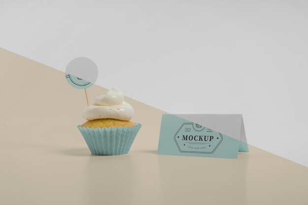 PSD délicieuse maquette de cupcake