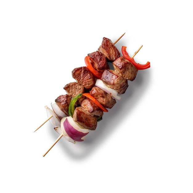 Délicieux kebab isolé sur blanc