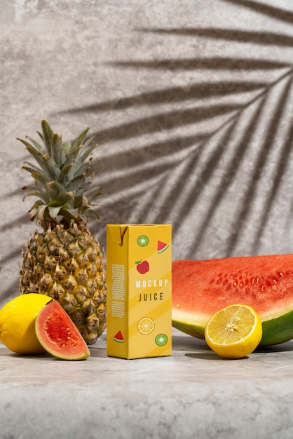 Deliciosa caixa de suco e melancia