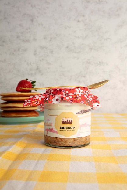 Delicioso pote de sobremesa e panquecas