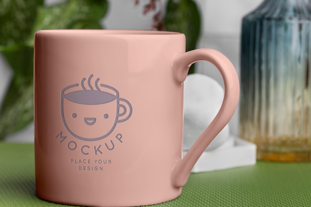 PSD design de caneca bonito com maquete de plantas