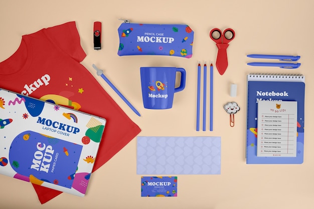 Design de maquete de conjunto de papelaria infantil