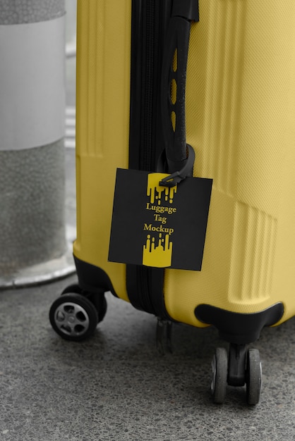 PSD design de maquete de etiqueta de bagagem
