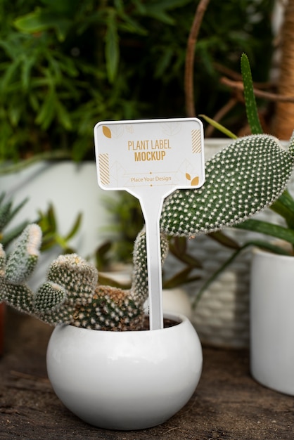 Design de maquete de rótulo de planta