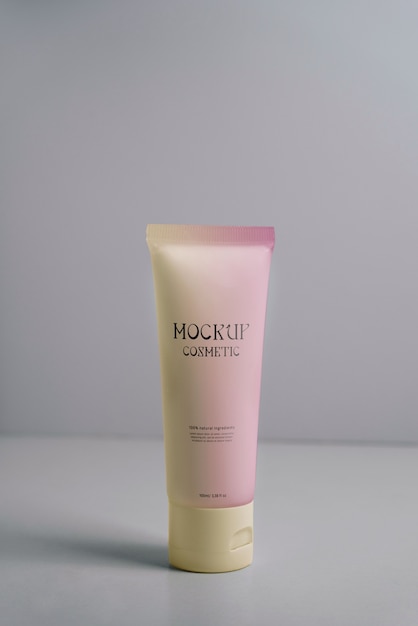 Design mock-up di packaging per prodotti cosmetici naturali