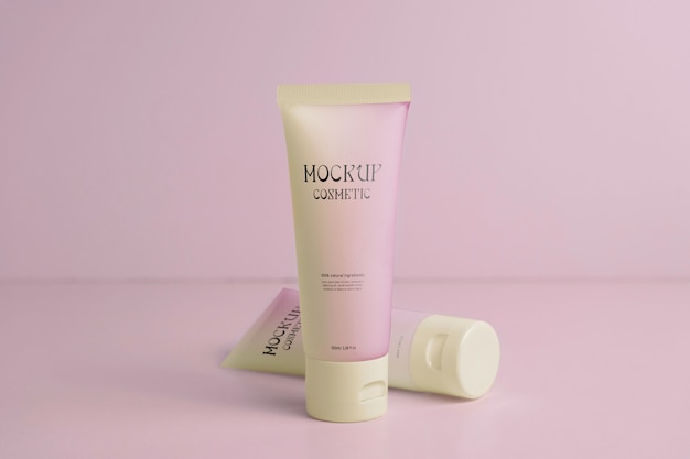 Design mock-up di packaging per prodotti cosmetici naturali