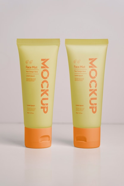 Design mock-up di packaging per prodotti cosmetici naturali